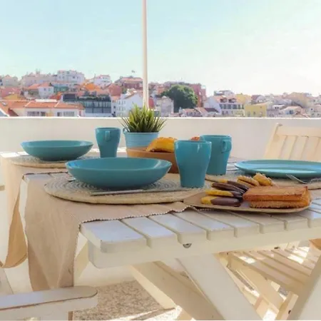Terrace River Center Apartment *